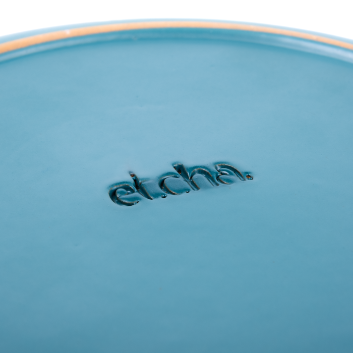Artisanal ceramic large plate, ideal for main courses or appetizers