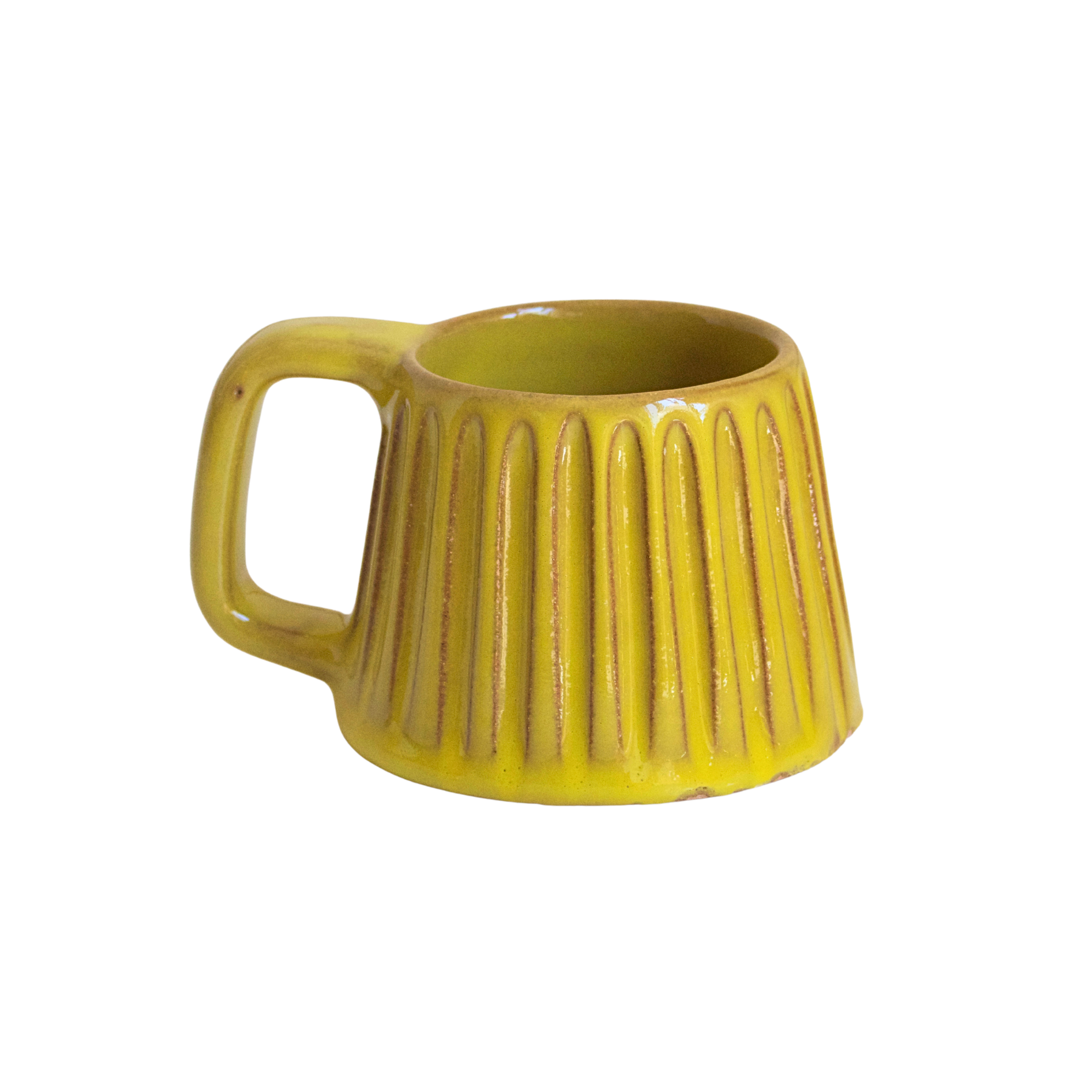 Handcrafted ceramic mug with an iridescent yellow glaze, radiating warmth and cheer. Its smooth, rounded shape and bright finish make it the perfect companion for sunny mornings and golden hours.

