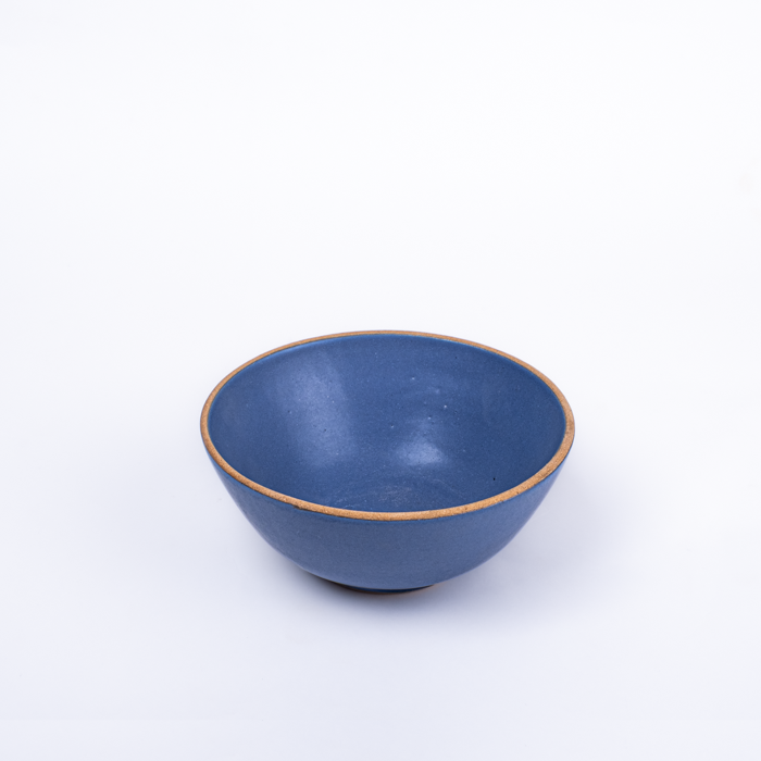 Small Bowl | Blue Matte
Handcrafted small stoneware bowl ideal for serving dips, sauces, or individual soups