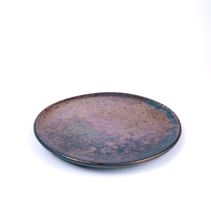 Small Plate | Green Fusion
Handcrafted stoneware small plate with rustic texture, ideal for appetizers or desserts