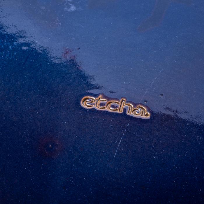 Artisanal ceramic large plate, ideal for main courses or appetizers