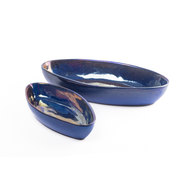 Oval Bowls | Blue Fusion (2 Pieces)
Set of two handcrafted stoneware oval bowls in different sizes for serving appetizers and snacks