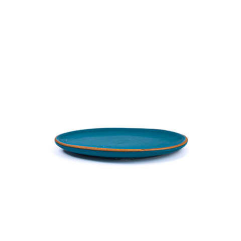 Small Plate | Green Matte
Handcrafted stoneware small plate with rustic texture, ideal for appetizers or desserts