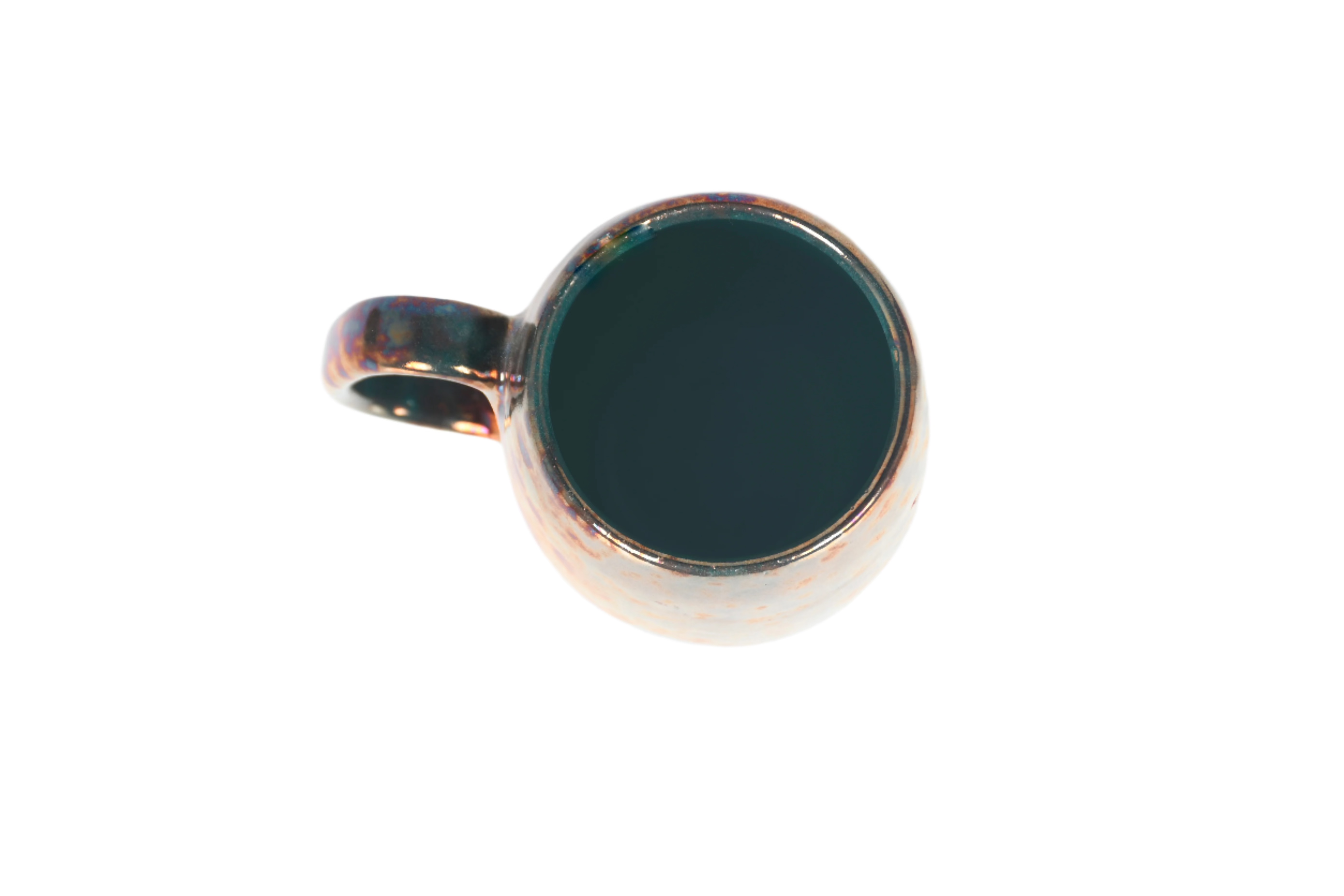 Vasa Mug | Green Fusion
Vasa Mug in Green Fusion with handcrafted stoneware and iridescent green glaze