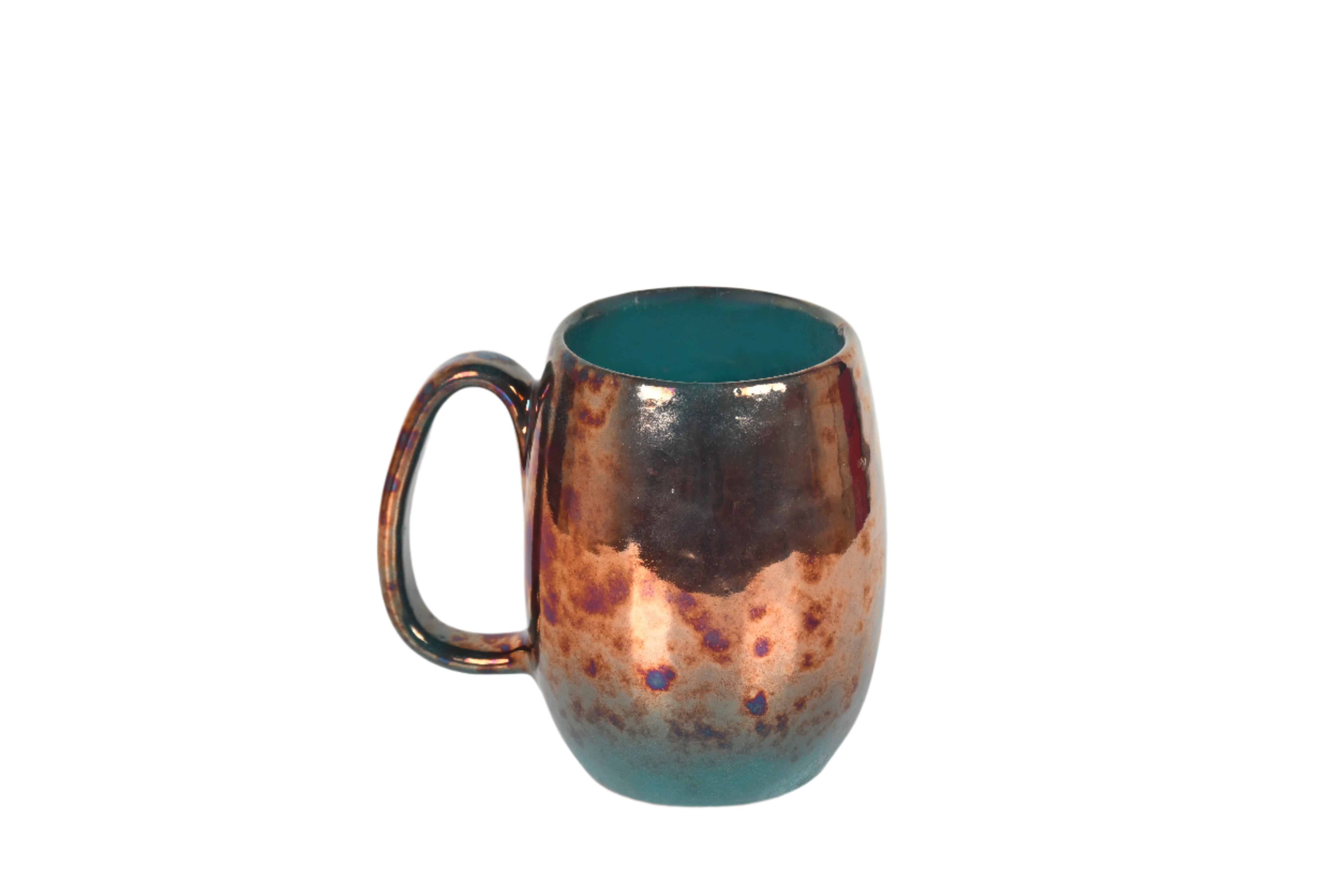 Vasa Mug | Green Fusion
Vasa Mug in Green Fusion with handcrafted stoneware and iridescent green glaze
